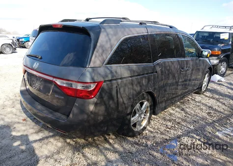 2013 Honda Odyssey Touring/Touring Elite from USA, damaged, VIN 5FNRL5H91DB080334